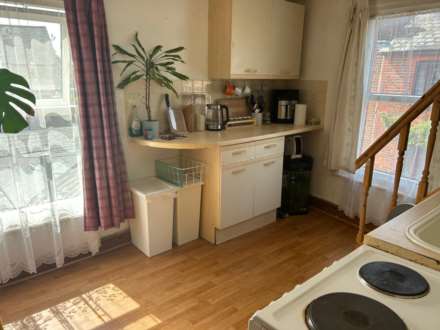 Tuns Hill Cottages, Earley, Image 2