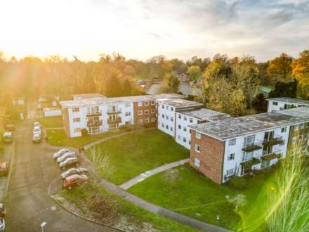 Property For Sale Leighton Court, Earley, Reading