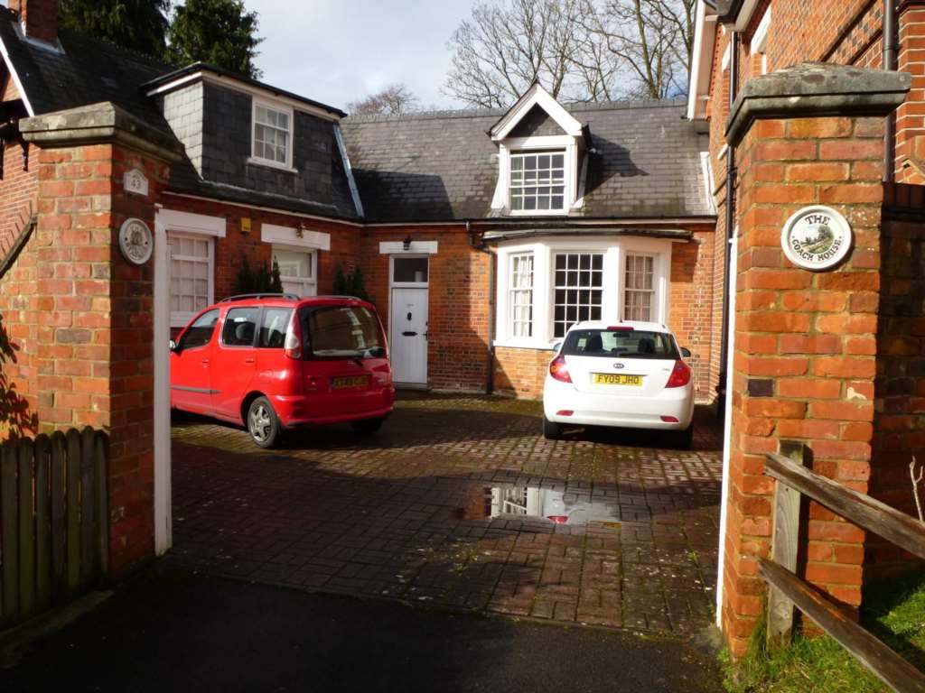 St Peters Avenue, Caversham, Image 1