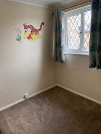 Ilfracombe Way, Lower Earley, Image 10