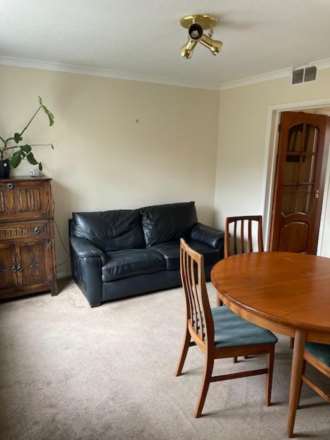 Ilfracombe Way, Lower Earley, Image 3