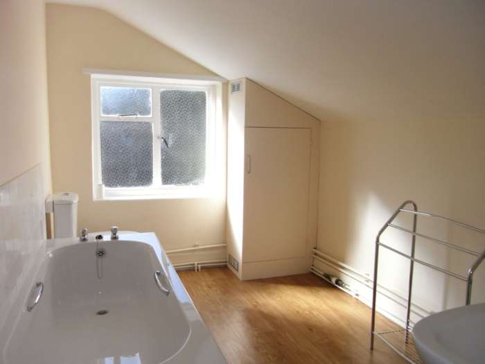 Blenheim Gardens, Reading, Image 12