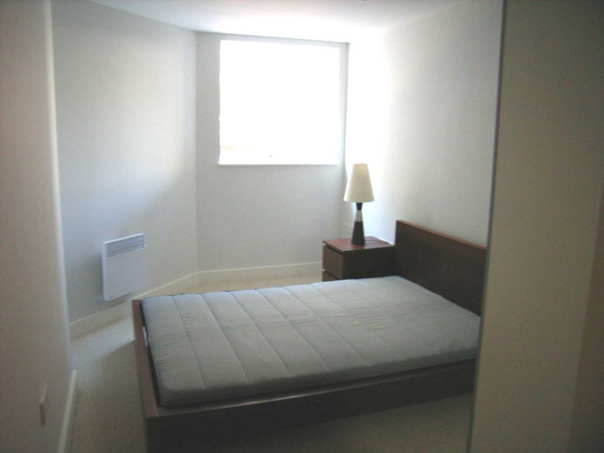 Merchants Place, Reading, Image 4