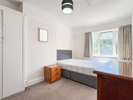 Wokingham Road, Earley, Image 1