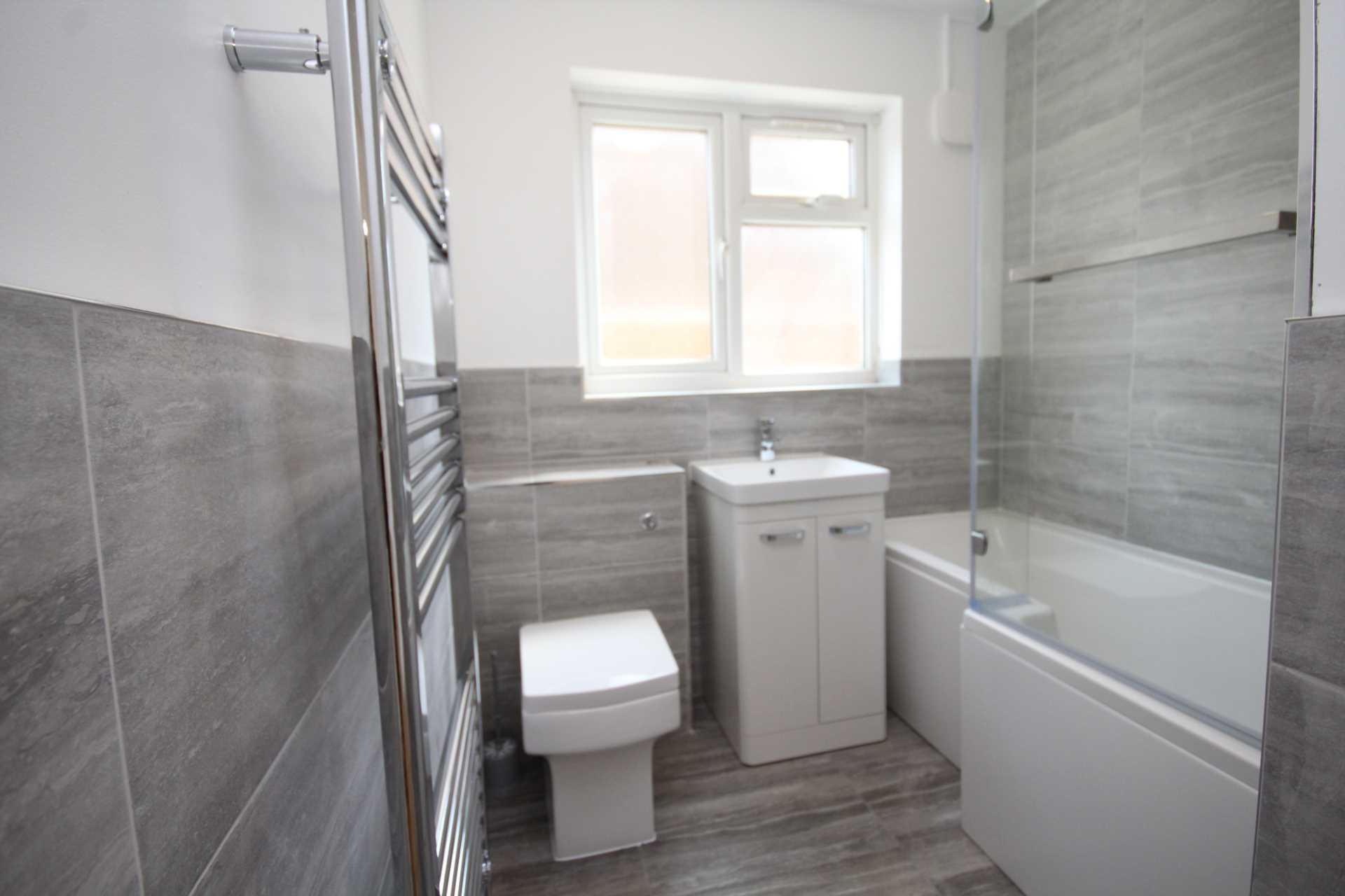 Crescent Road, Brentwood, Image 8