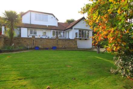 South Weald Road, Homesteads Private Estate, Image 5