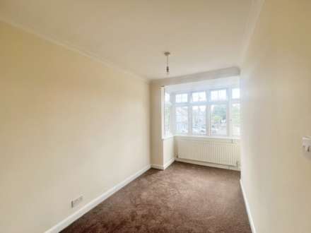 Sussex Avenue, Harold Wood, Romford, Image 10