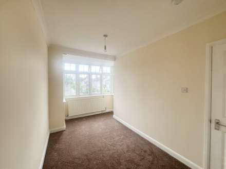 Sussex Avenue, Harold Wood, Romford, Image 11