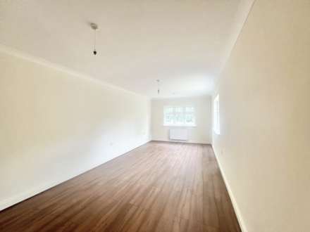 Sussex Avenue, Harold Wood, Romford, Image 7