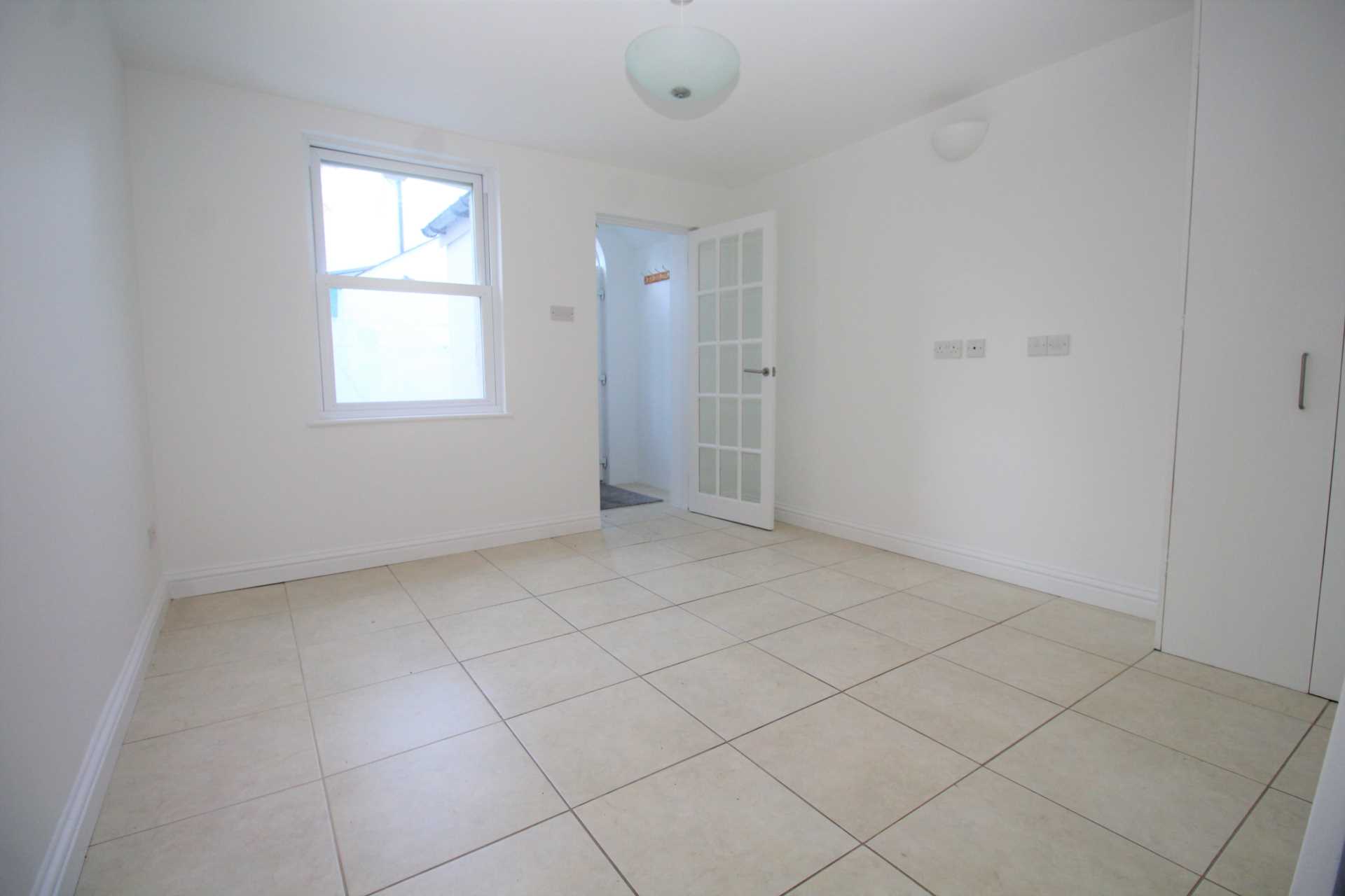 Crown Street, Brentwood, Image 3