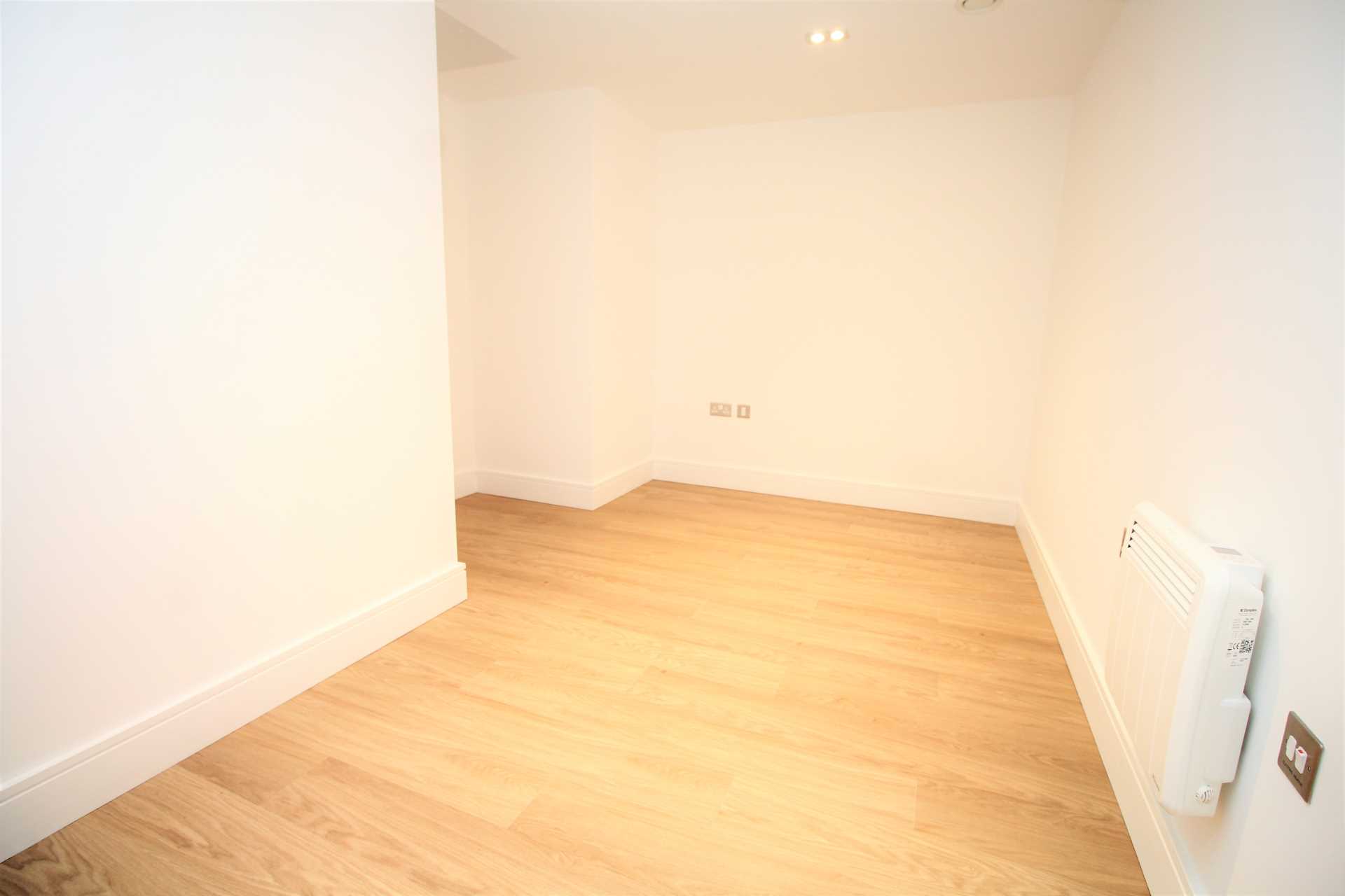 Essex House, Brentwood, Image 7