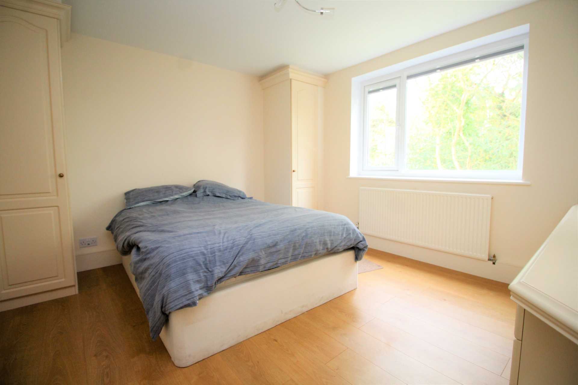 Sawyers Hall Lane, Brentwood, Image 7