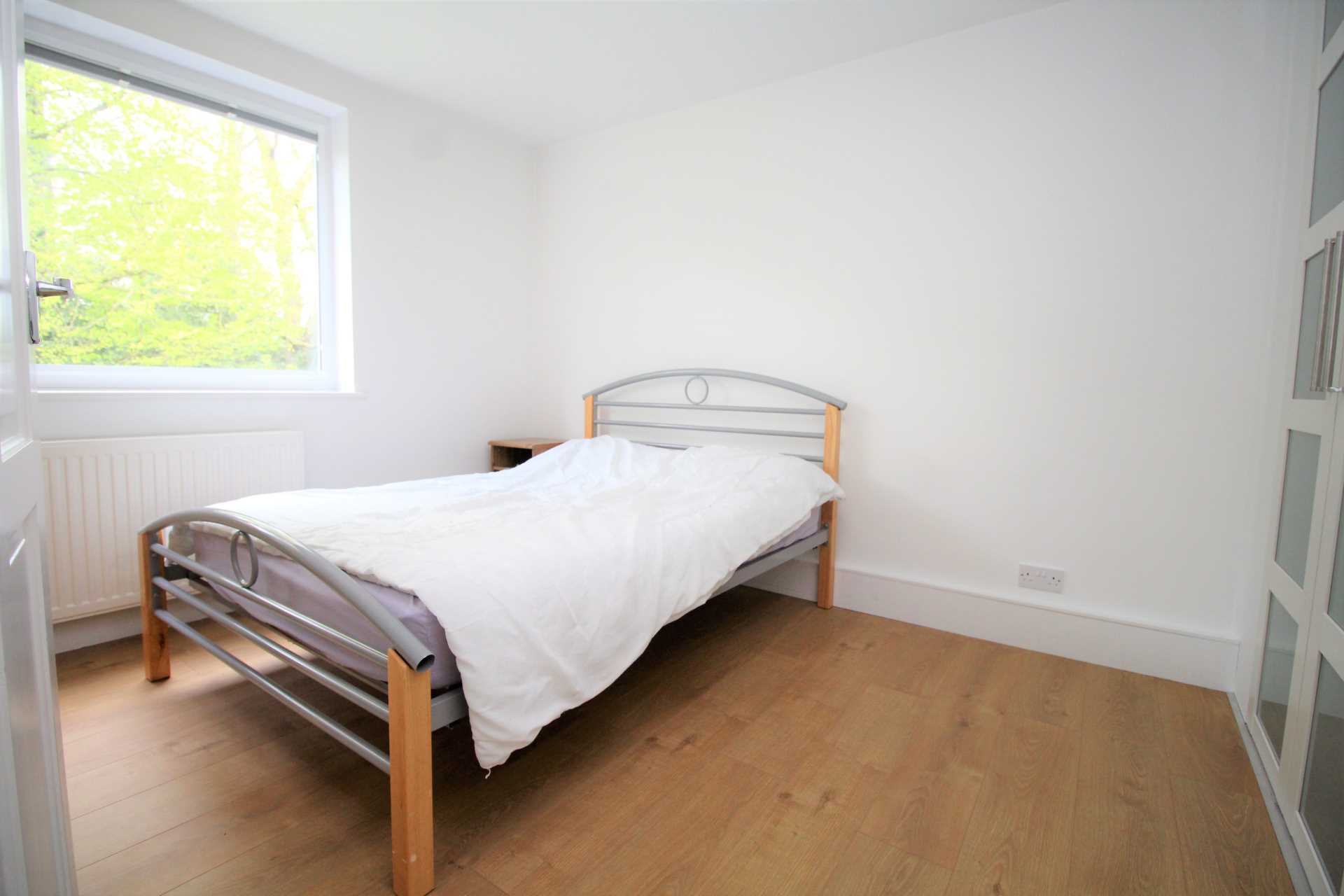 Sawyers Hall Lane, Brentwood, Image 8