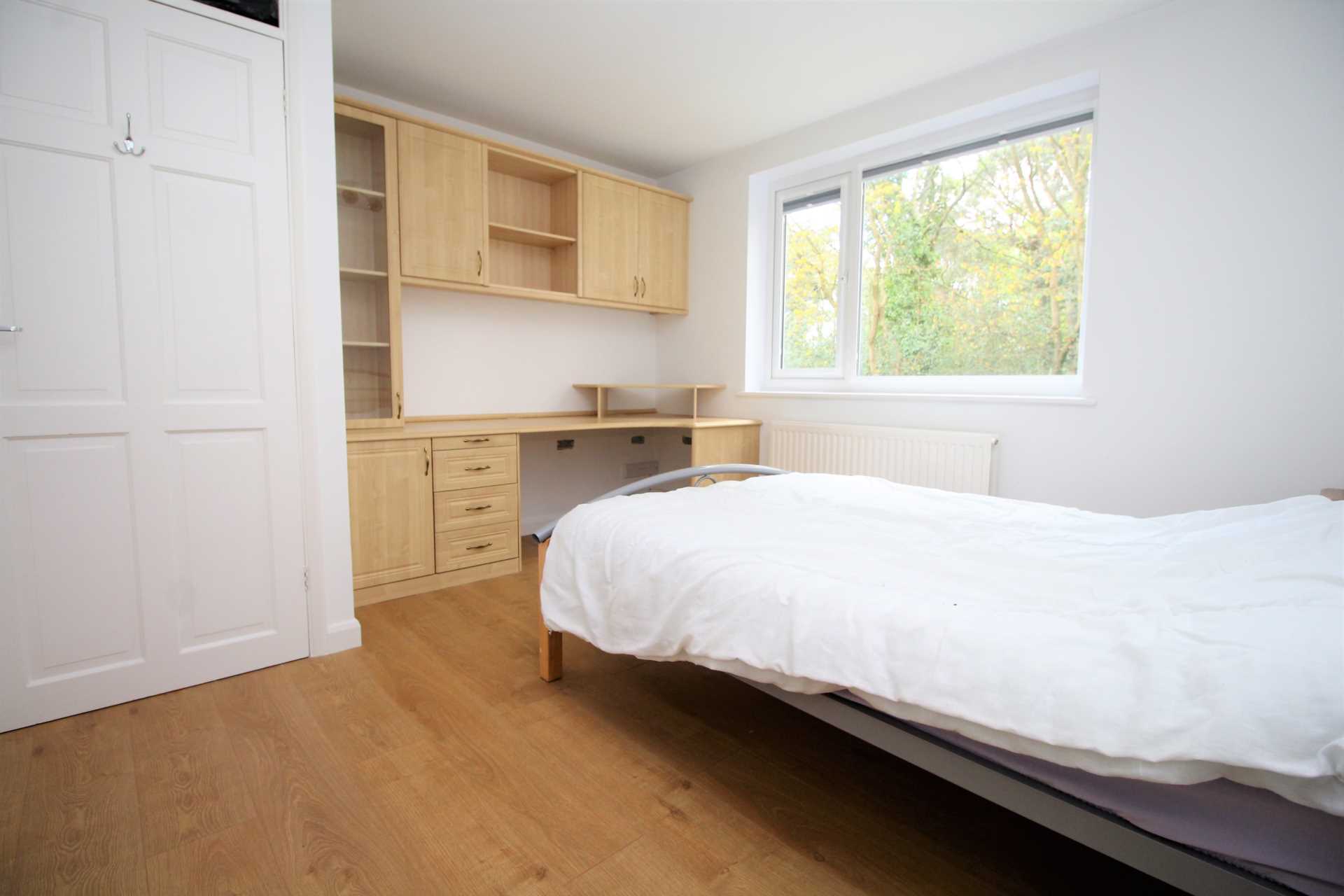 Sawyers Hall Lane, Brentwood, Image 9