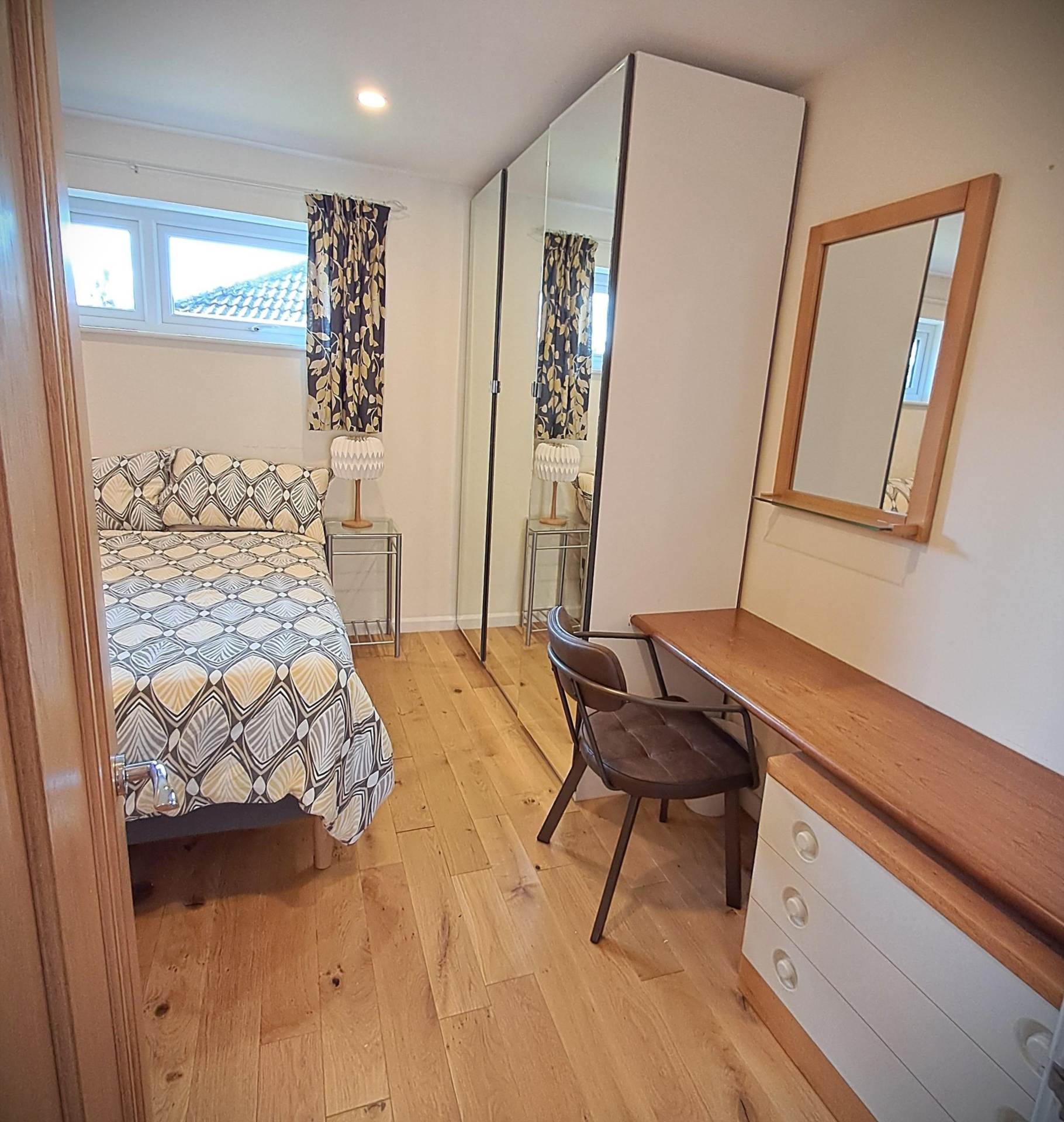 Collins Way, Brentwood, Image 13