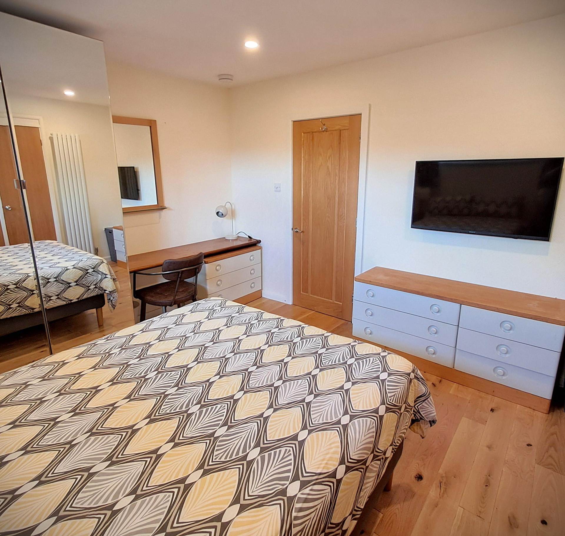 Collins Way, Brentwood, Image 14