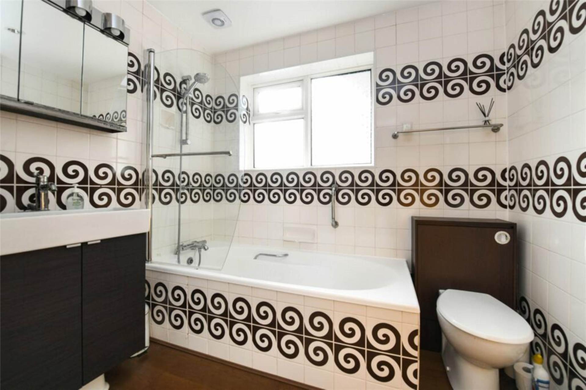 Collins Way, Brentwood, Image 19