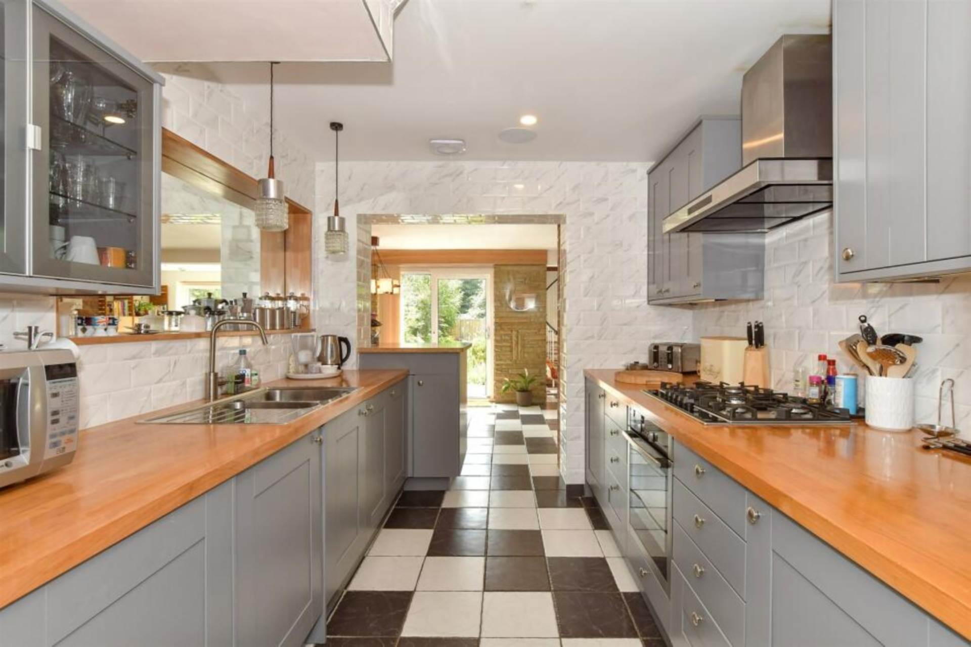 Collins Way, Brentwood, Image 3