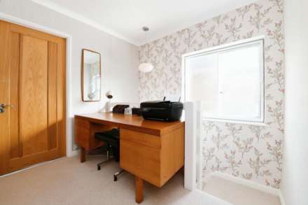 Collins Way, Brentwood, Image 10