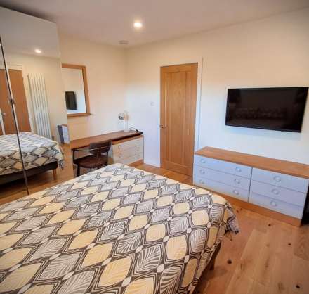 Collins Way, Brentwood, Image 14
