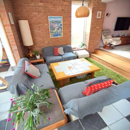Collins Way, Brentwood, Image 4