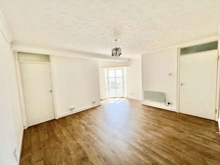 Oulton Hall, Clacton- On- Sea, Image 3