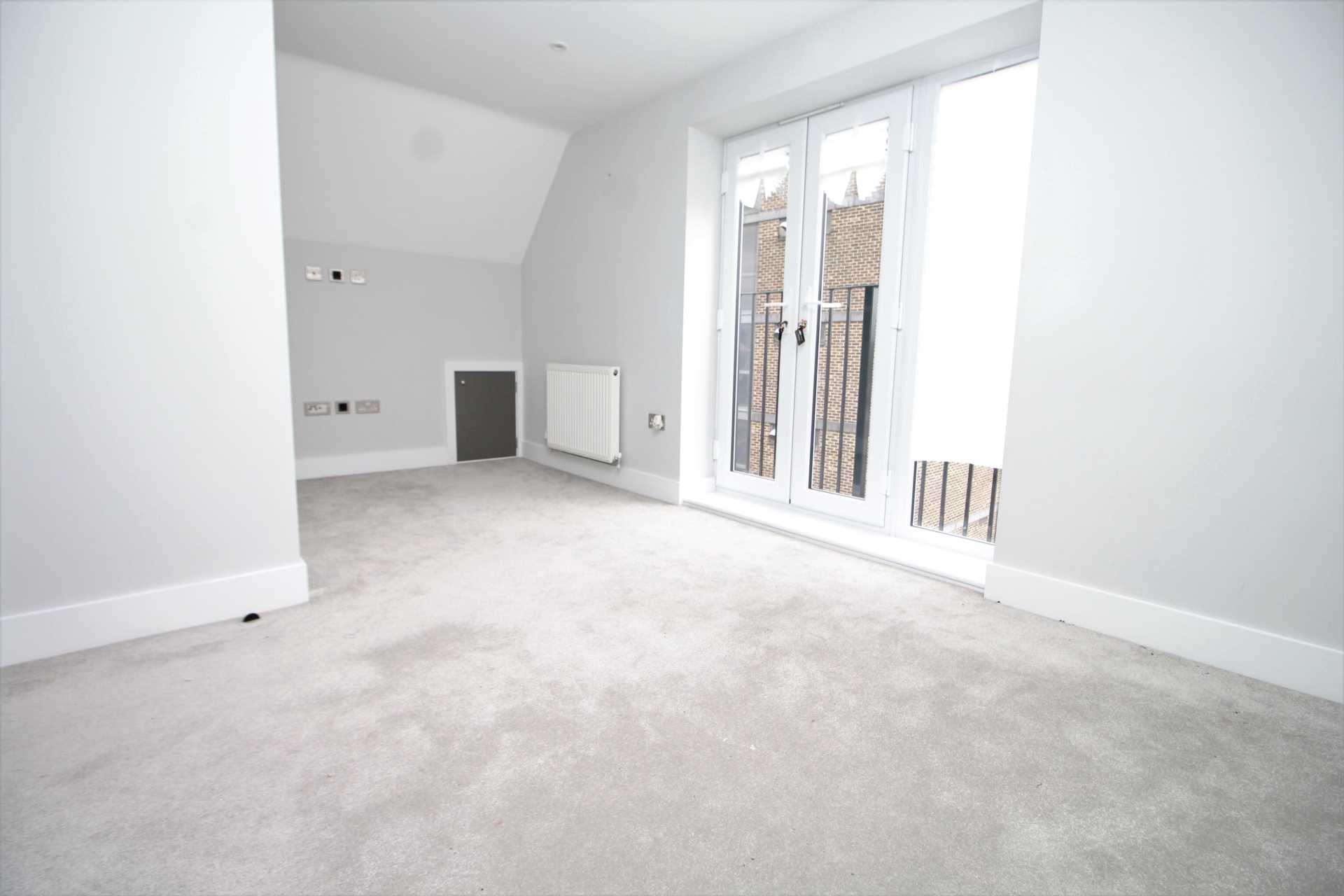 Fairfield Road, Brentwood, Image 5