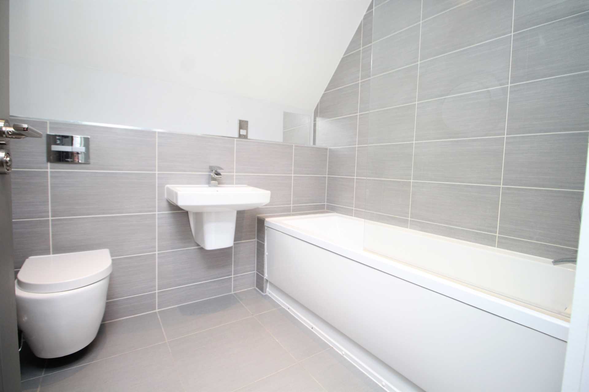 Fairfield Road, Brentwood, Image 8