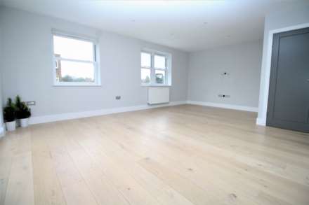 Fairfield Road, Brentwood, Image 2