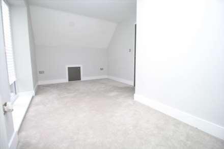 Fairfield Road, Brentwood, Image 6