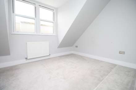 Fairfield Road, Brentwood, Image 7