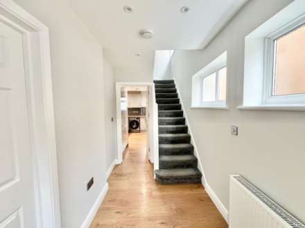 Warley Hill, Brentwood, Image 2