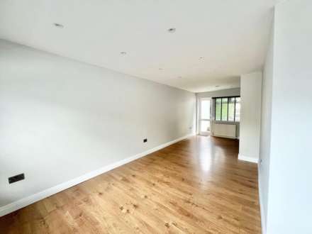 Warley Hill, Brentwood, Image 3