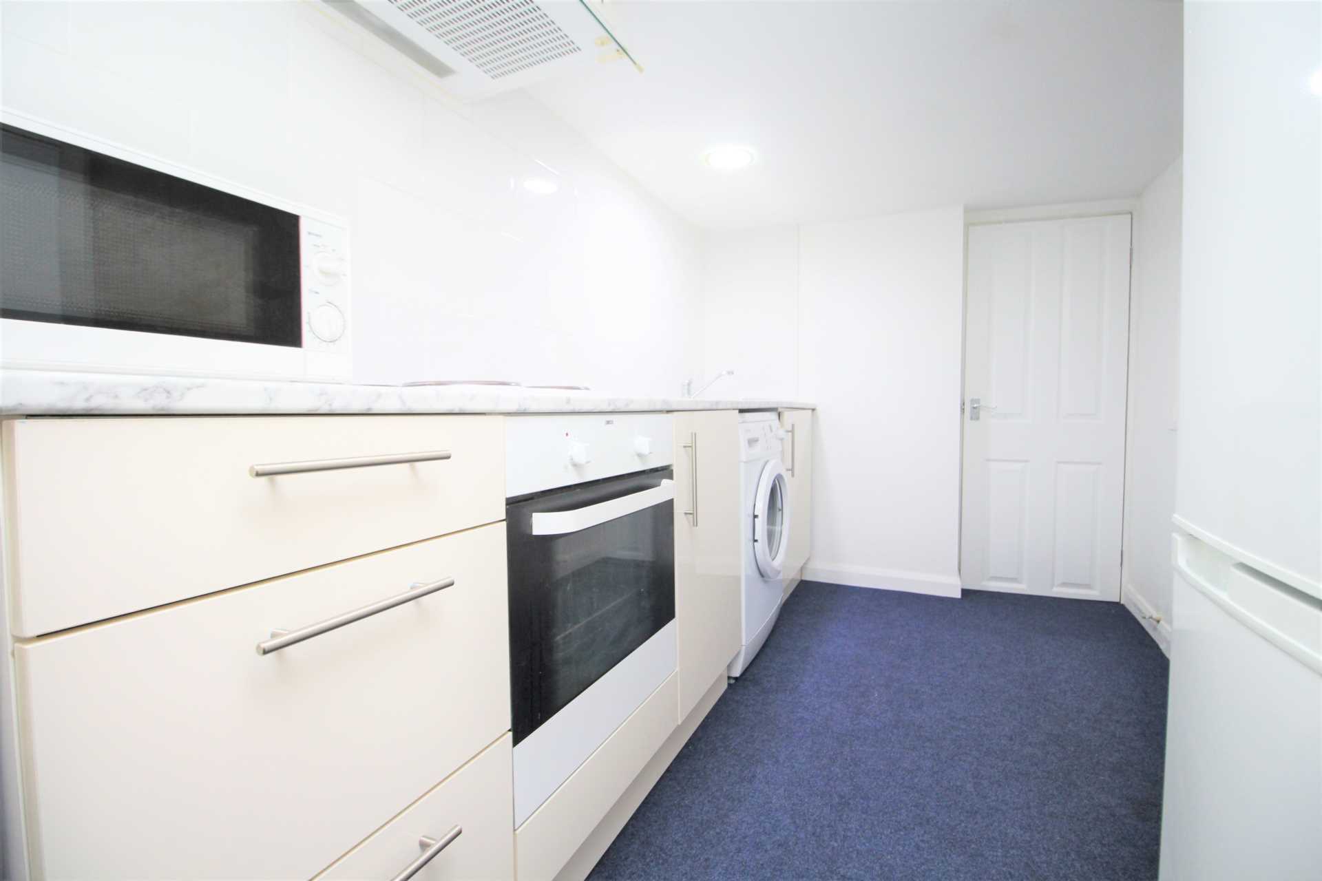 Crescent Road, Brentwood, Image 12