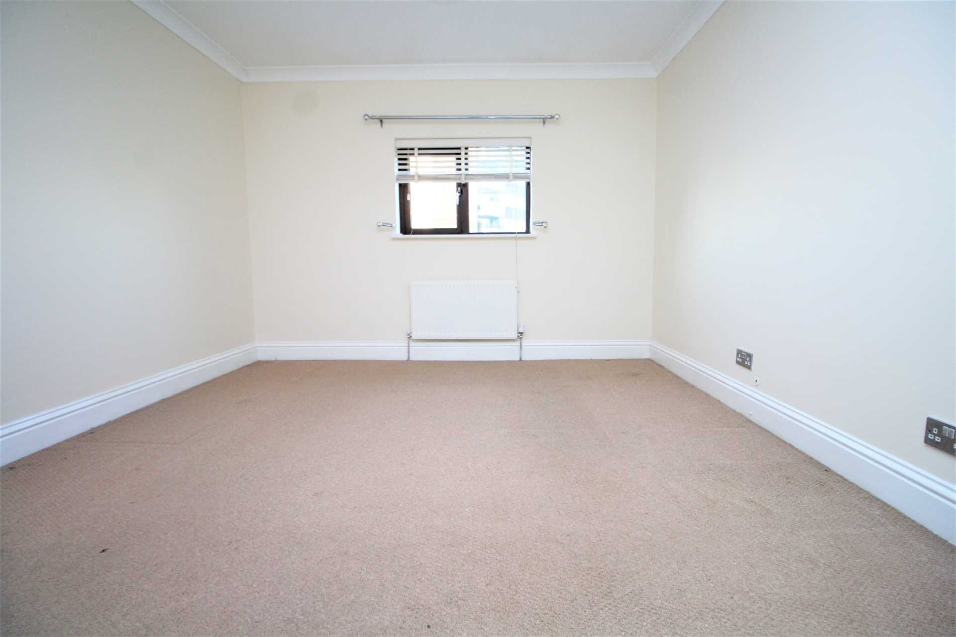 Crescent Road, Brentwood, Image 7