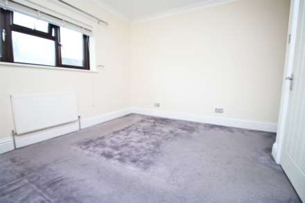 Crescent Road, Brentwood, Image 8