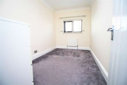 Crescent Road, Brentwood, Image 9