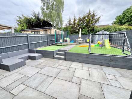 Belhouse Avenue, Aveley, Image 8