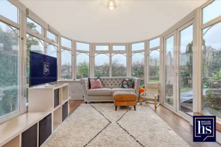 Homestead Private Estate, Brentwood, Image 11