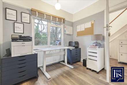 Homestead Private Estate, Brentwood, Image 12