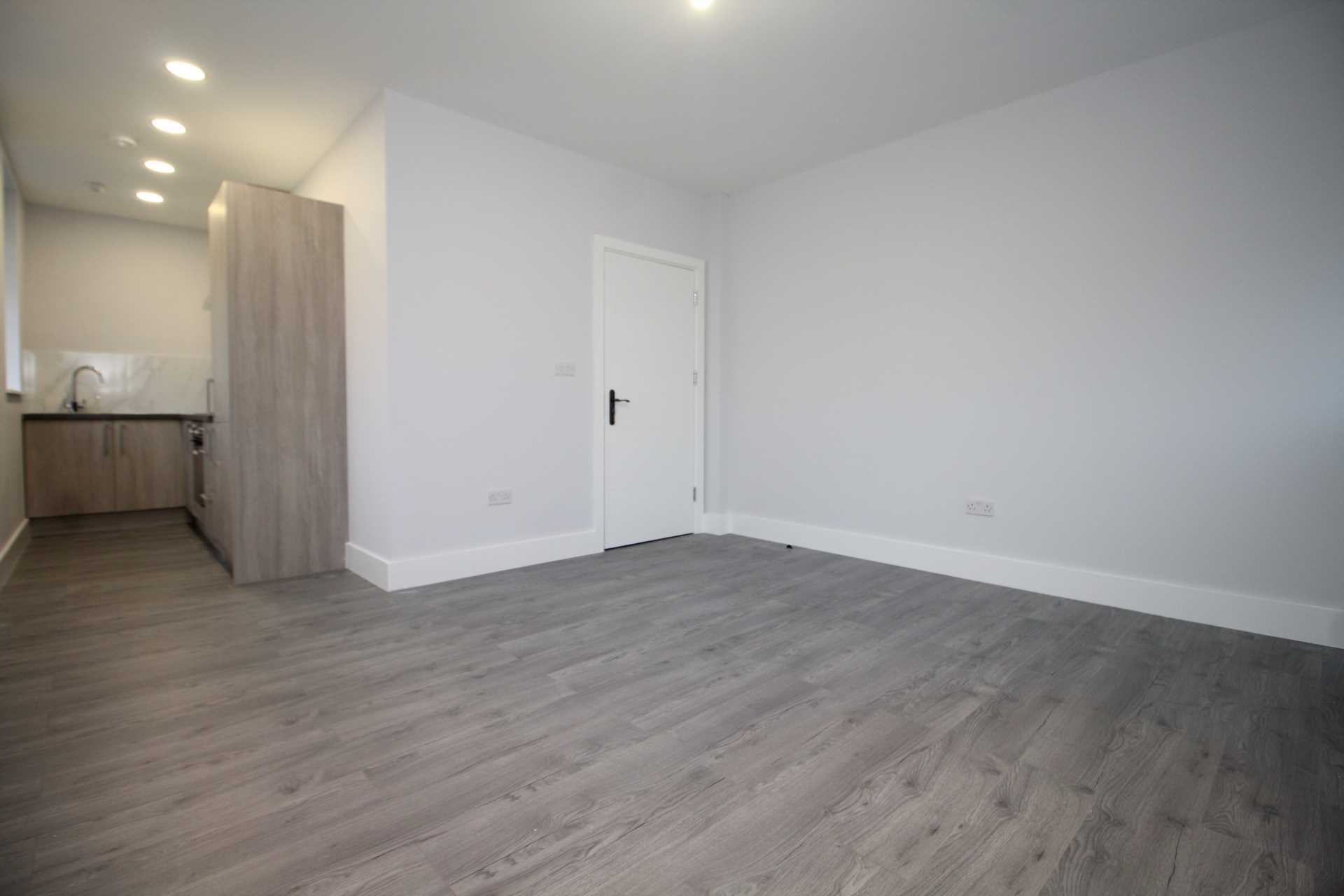 Queens Road, Brentwood, Image 4