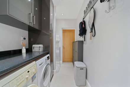 Wansford Close, Brentwood, Image 14