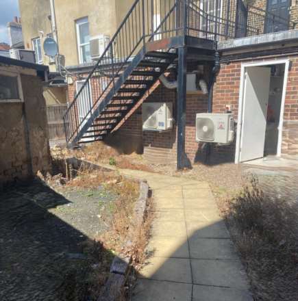 High Street, Brentwood, Image 14