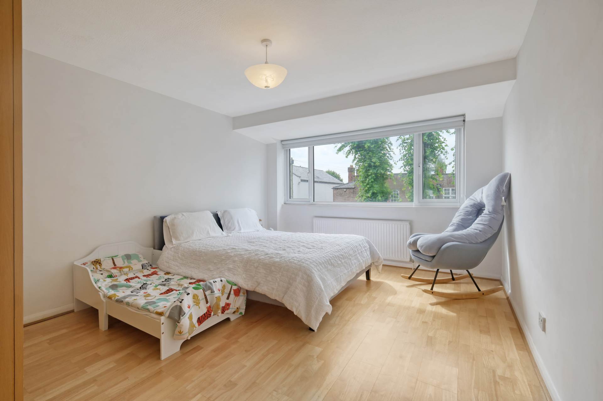 Regency Court, Brentwood, Image 11