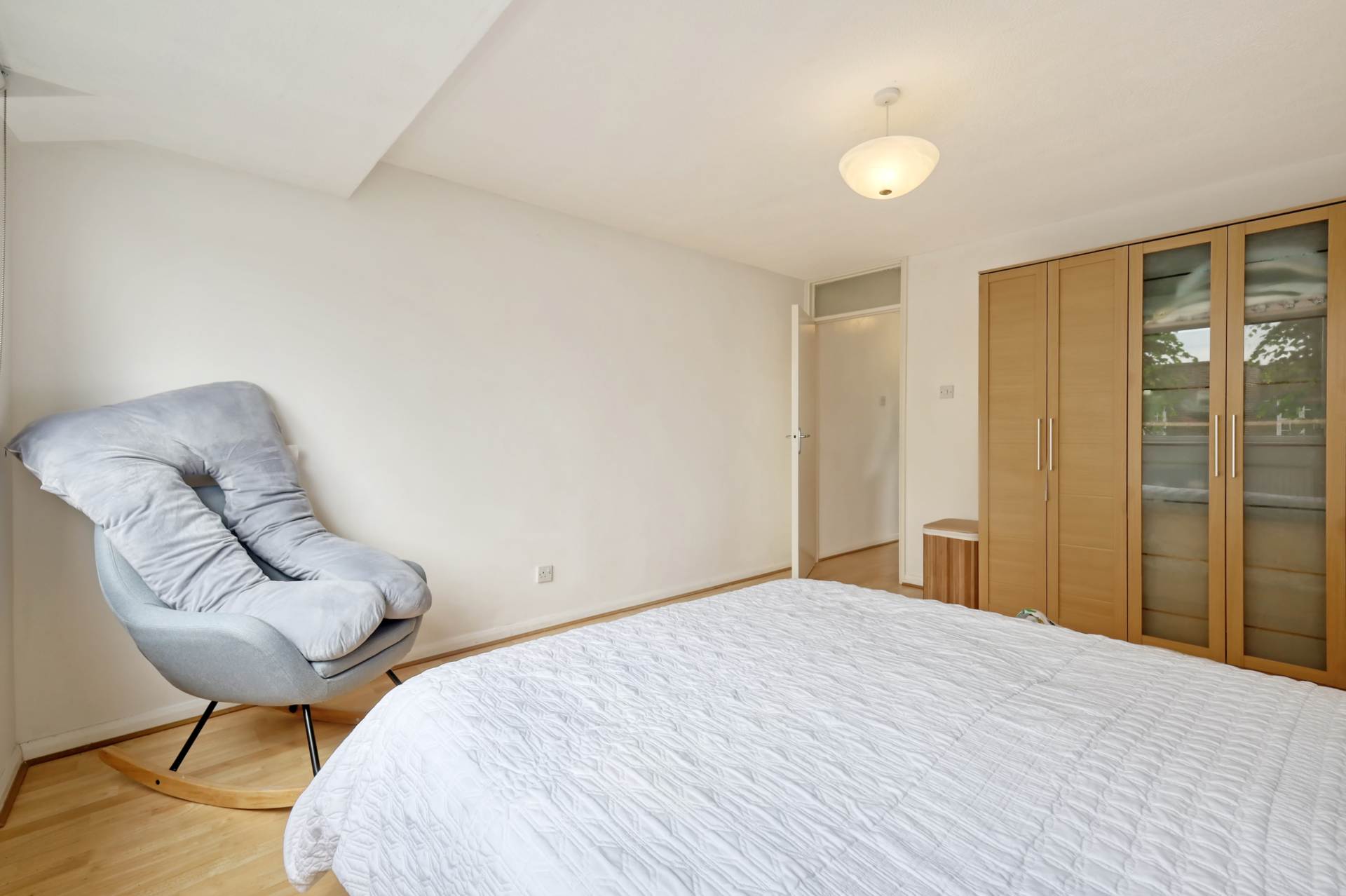 Regency Court, Brentwood, Image 12