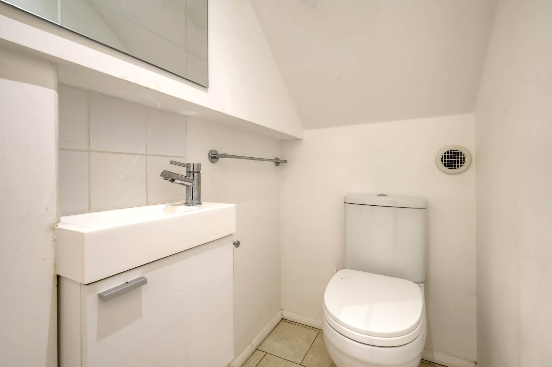 Regency Court, Brentwood, Image 15