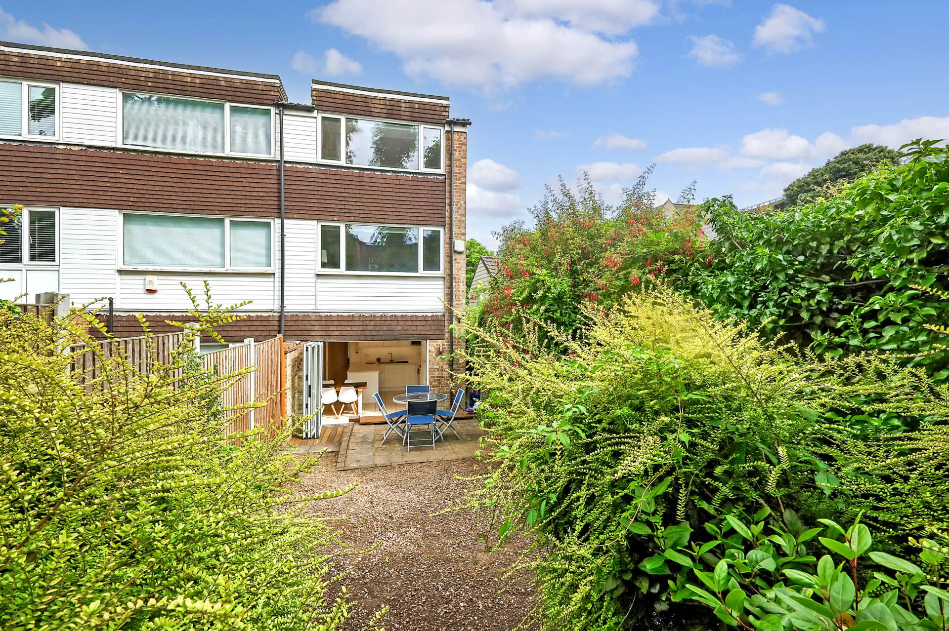 Regency Court, Brentwood, Image 16