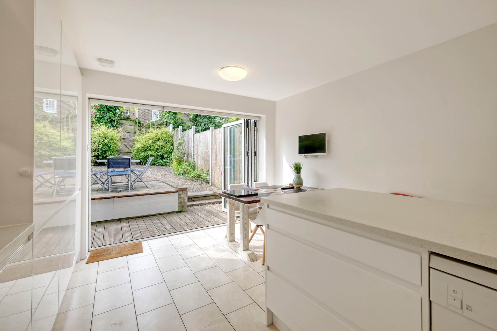 Regency Court, Brentwood, Image 2