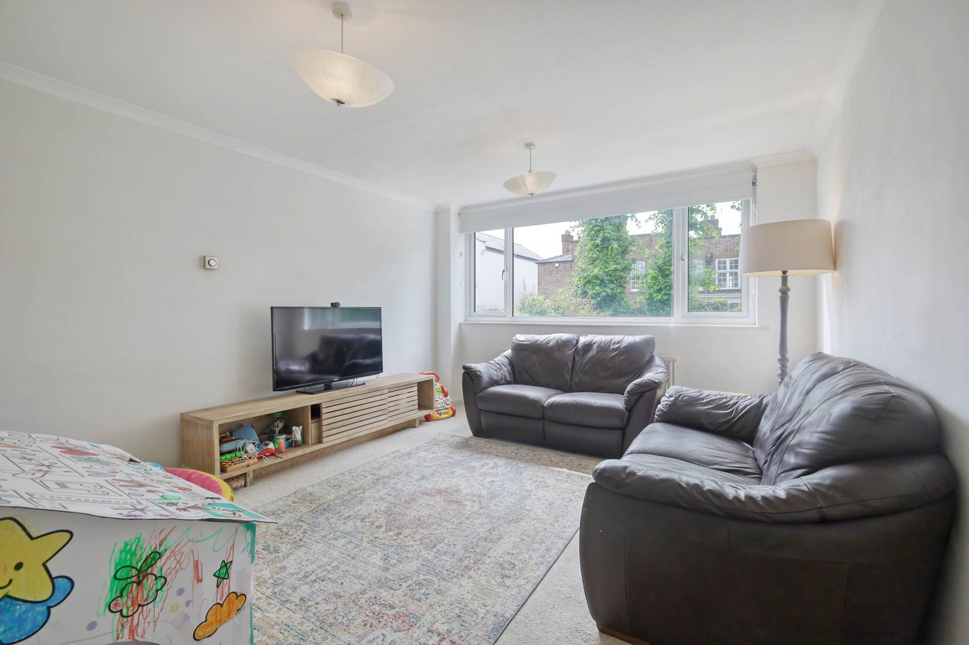 Regency Court, Brentwood, Image 6