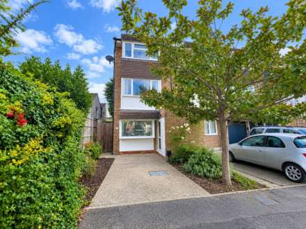 Property For Sale Regency Court, Brentwood
